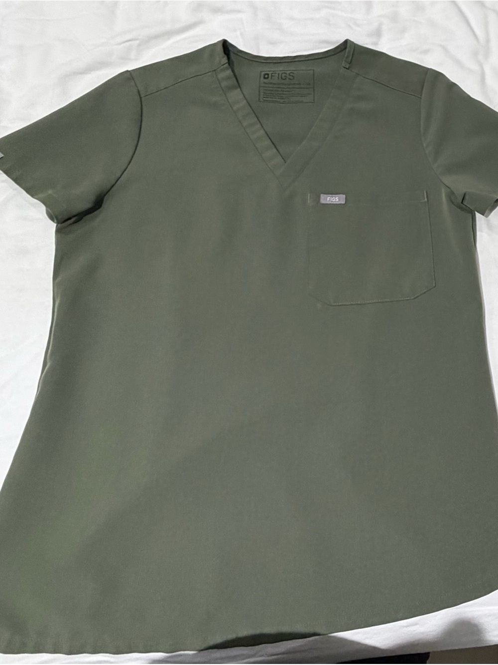 Figs Women’s Catarina Scrub Top (Moss)